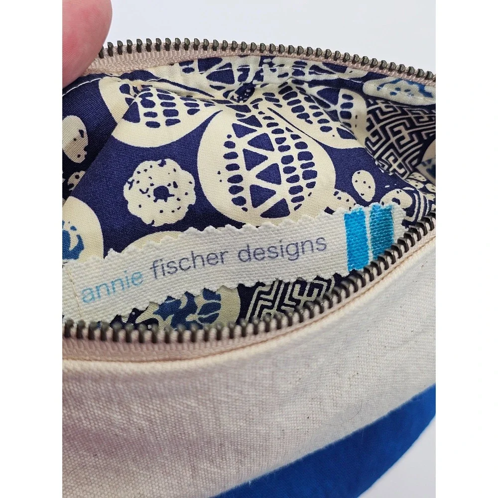 Annie Fischer Designs measures 12